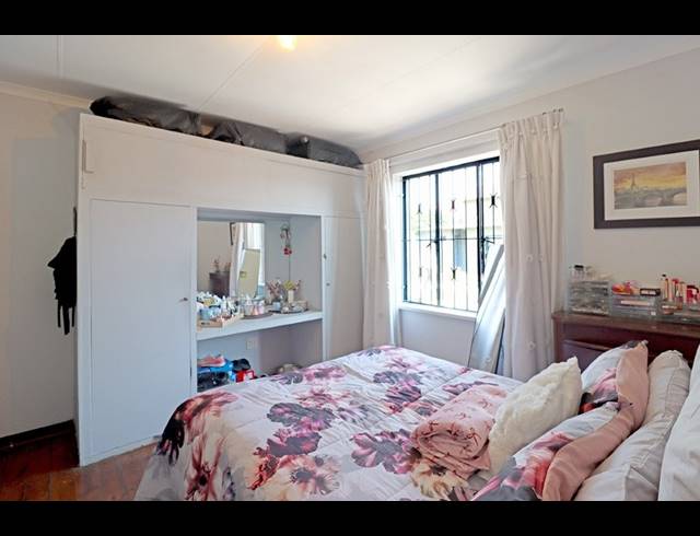 4 BEDROOM HOUSE FOR SALE IN KENSINGTON